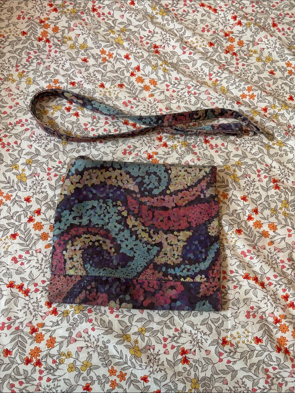 Cofi leather Multicolor Swirl Crossbody magnetic Clutch/ detachable strap